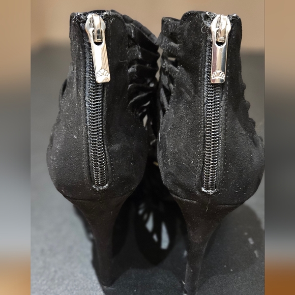 Fergalicious “Tinker” Black Strappy Stiletto Heels - Picture 2 of 10